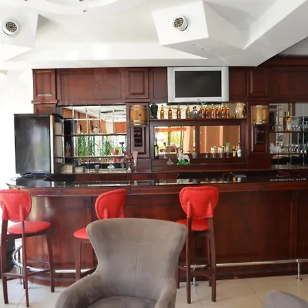 卡里弗酒店 3* Ayvalı